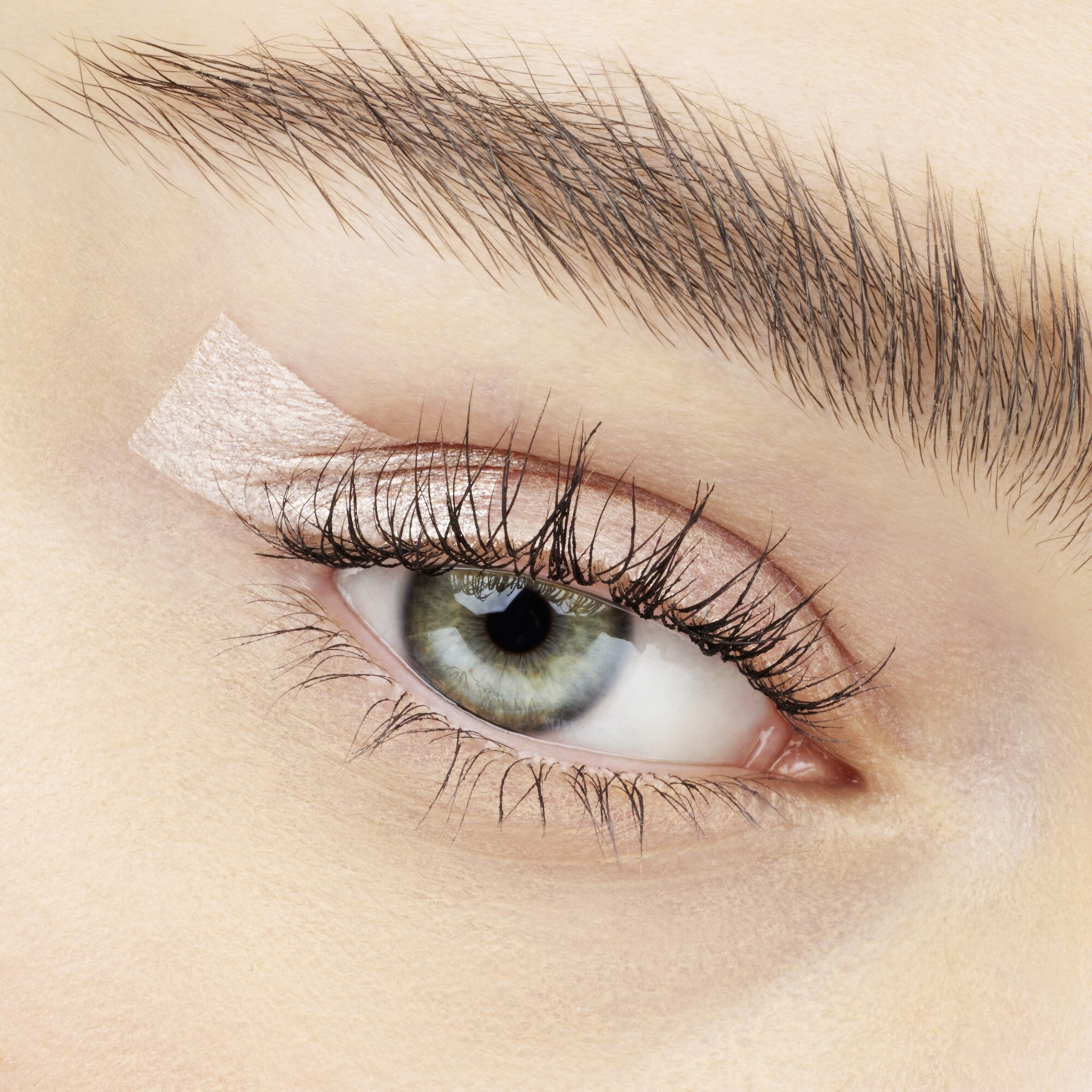 essence luminous EYE TINT liquid shadow 02 online kaufen rossmann.de