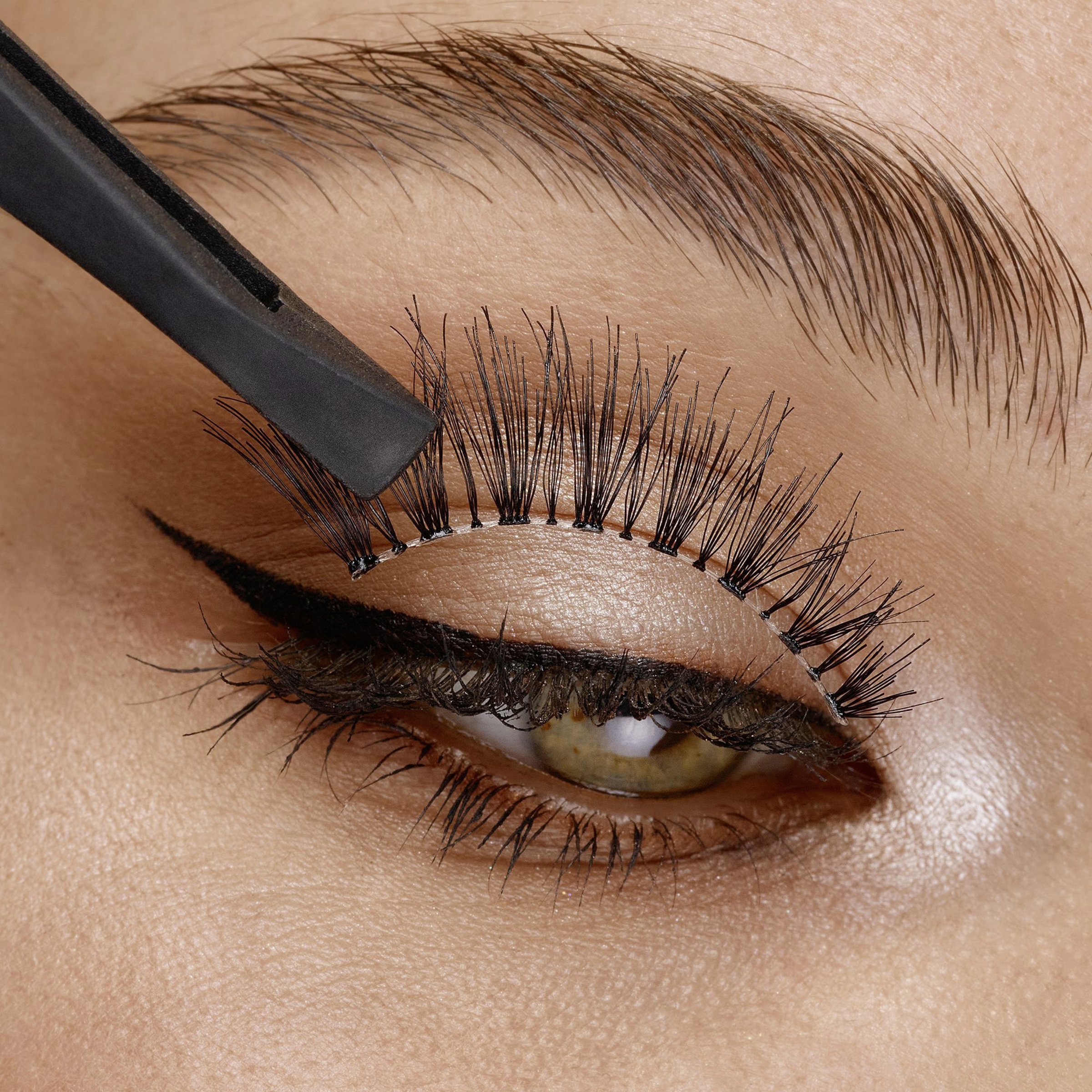 Catrice Lash Glue & Eyeliner 010 online kaufen rossmann.de