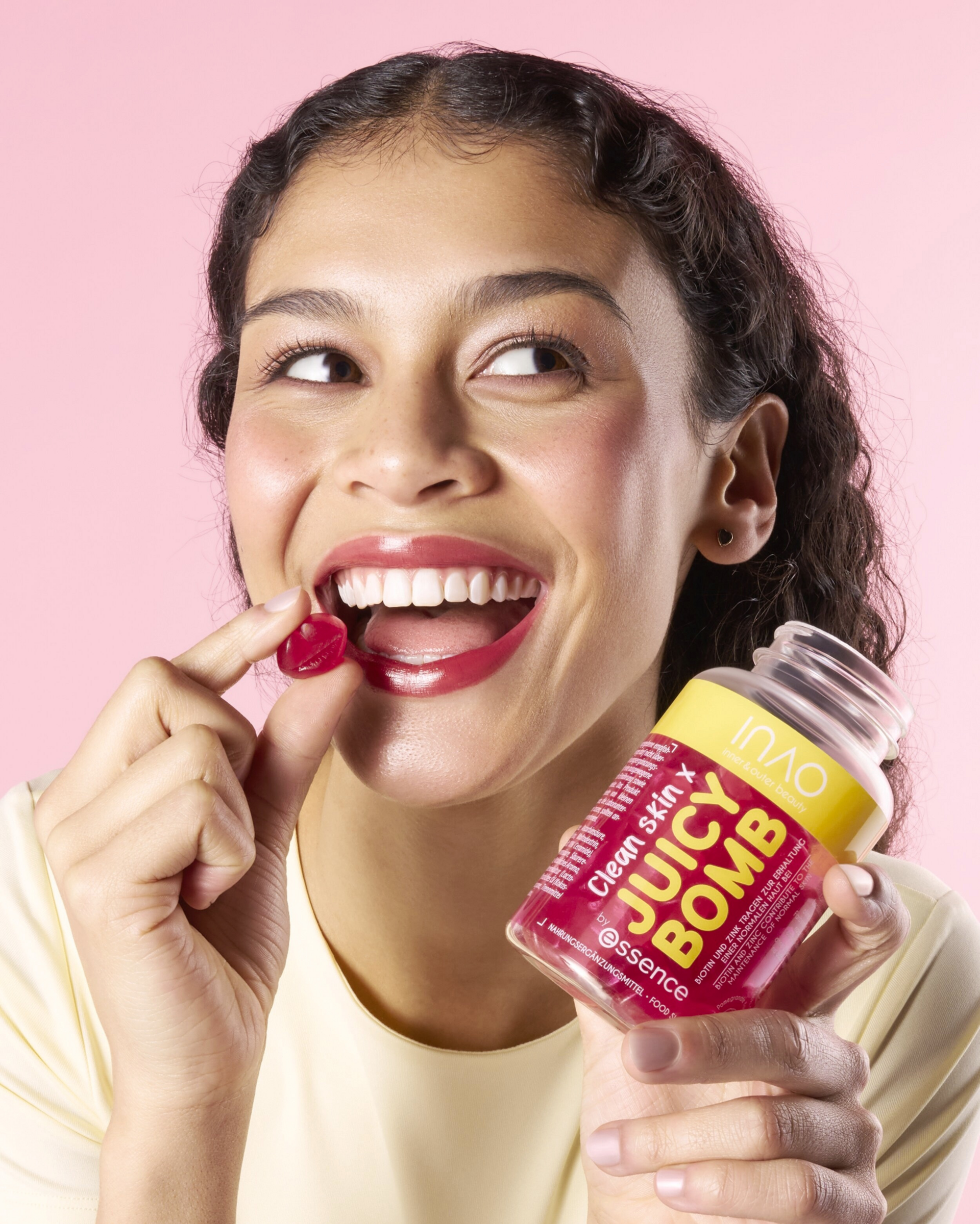 Clean Skin x JUICY BOMB Gummies 10