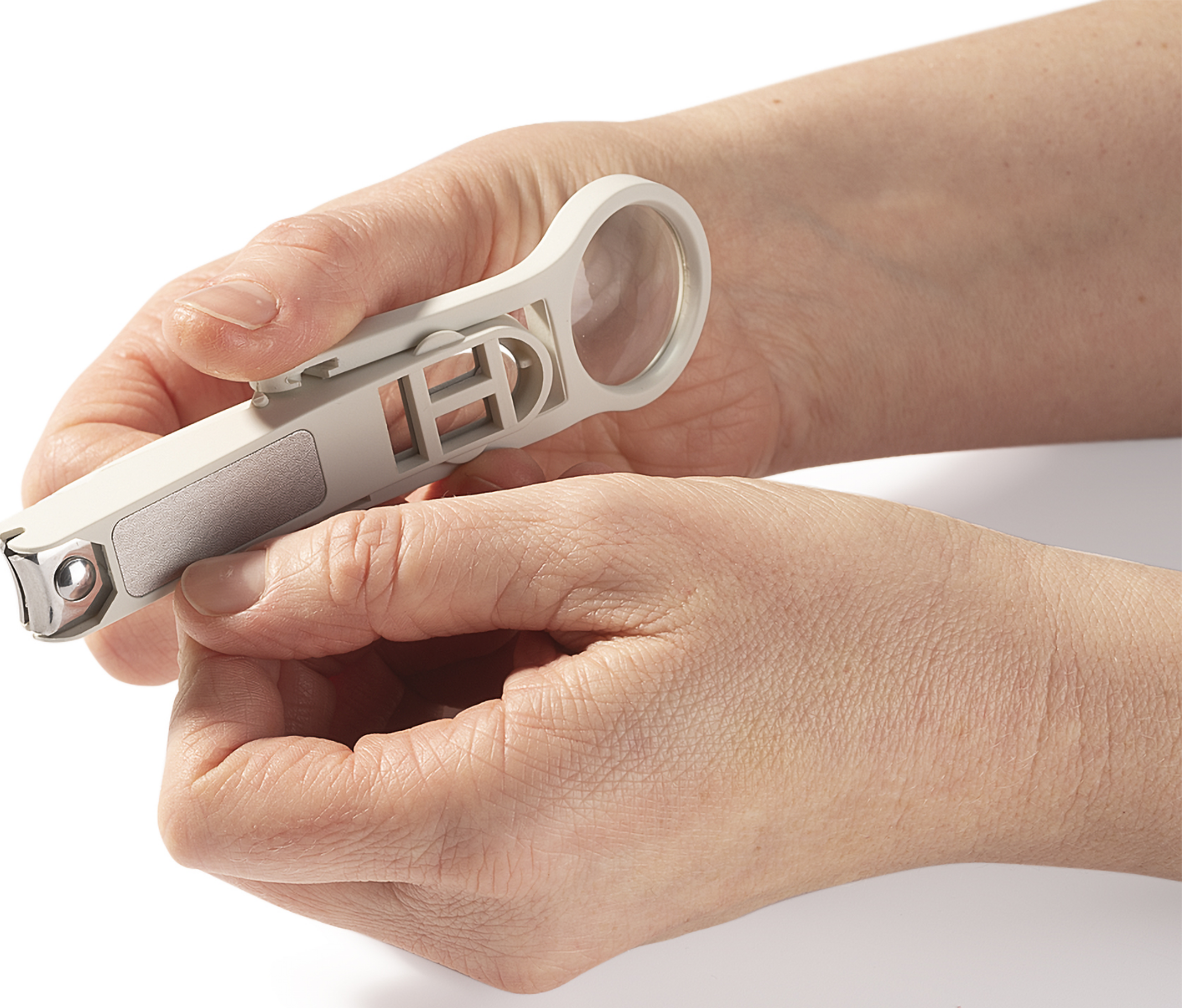 قصافة أظافر مع عدسة مكبرة 6