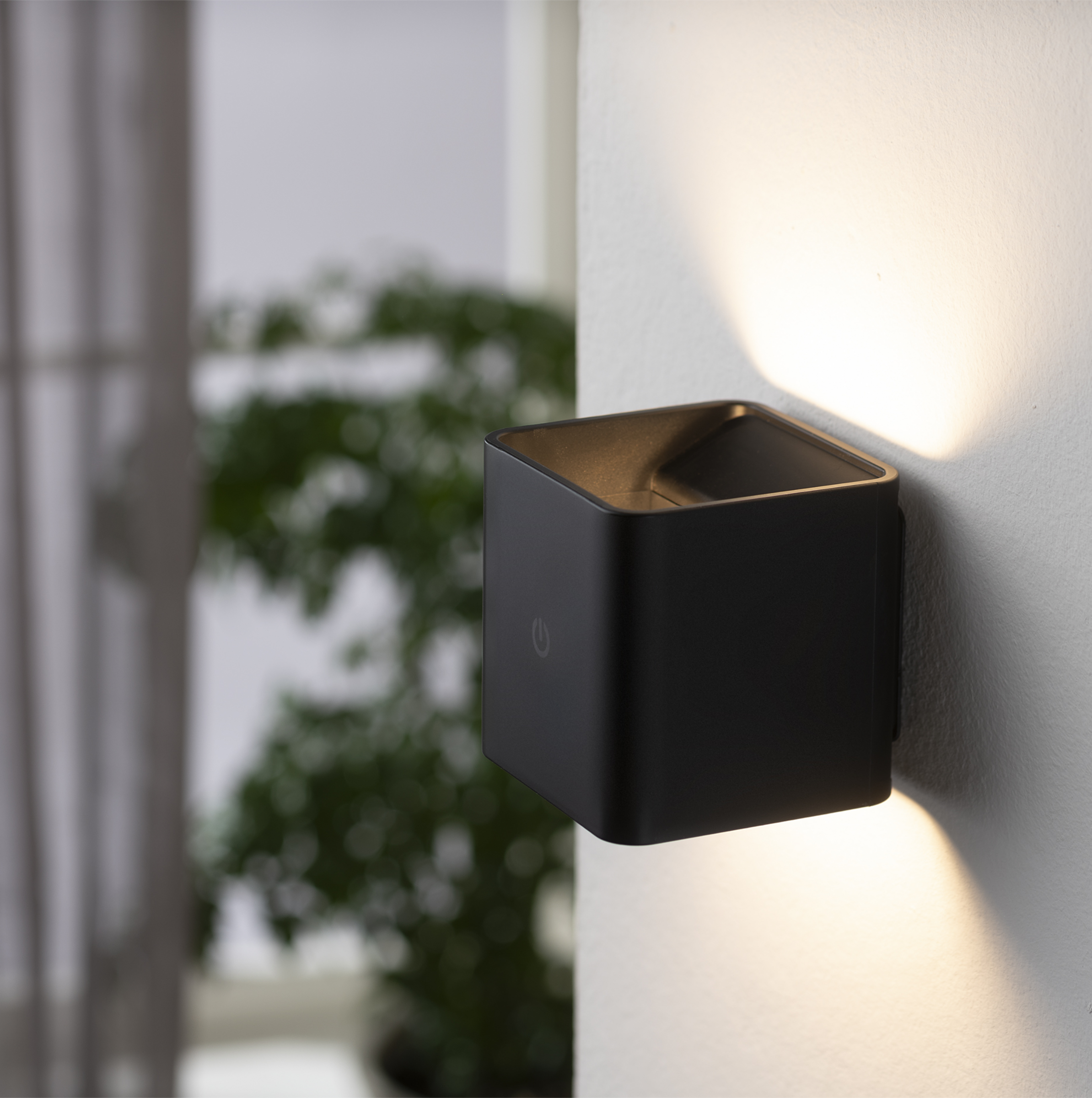 Akku-Wandleuchte schwarz
