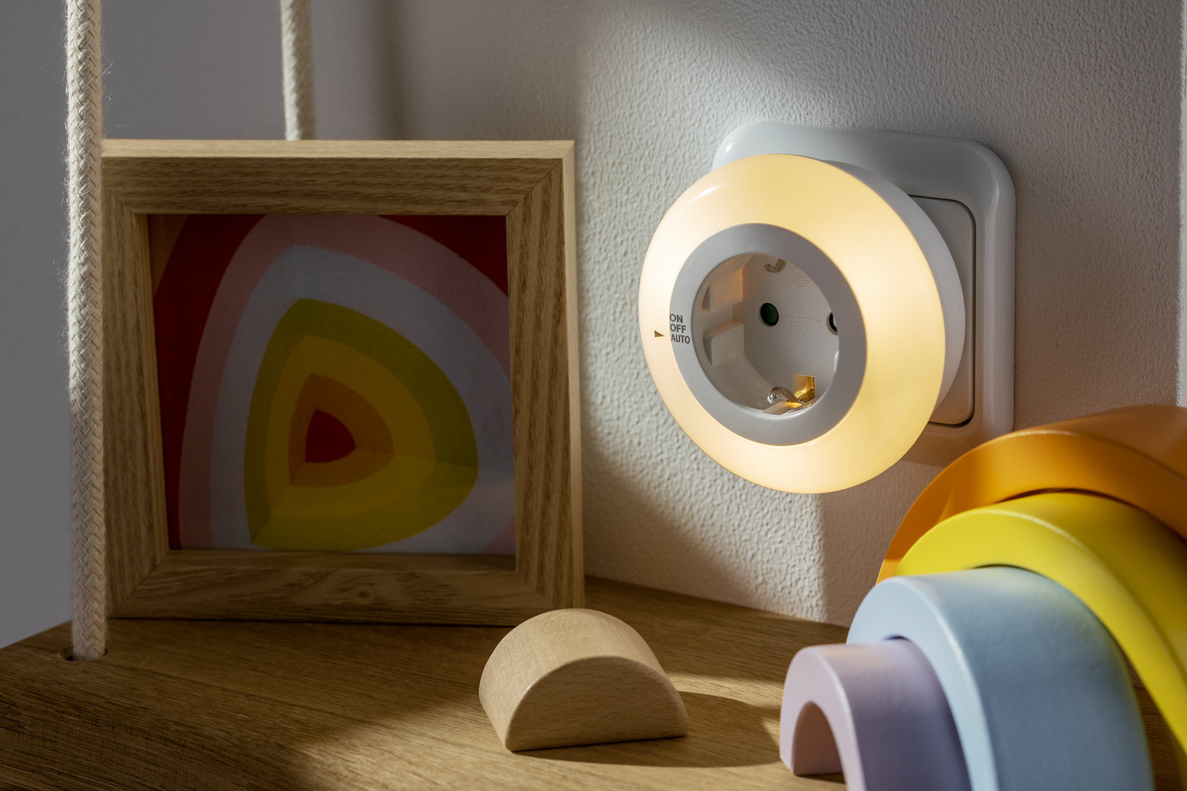 LED-Steckdosen-Nachtlicht