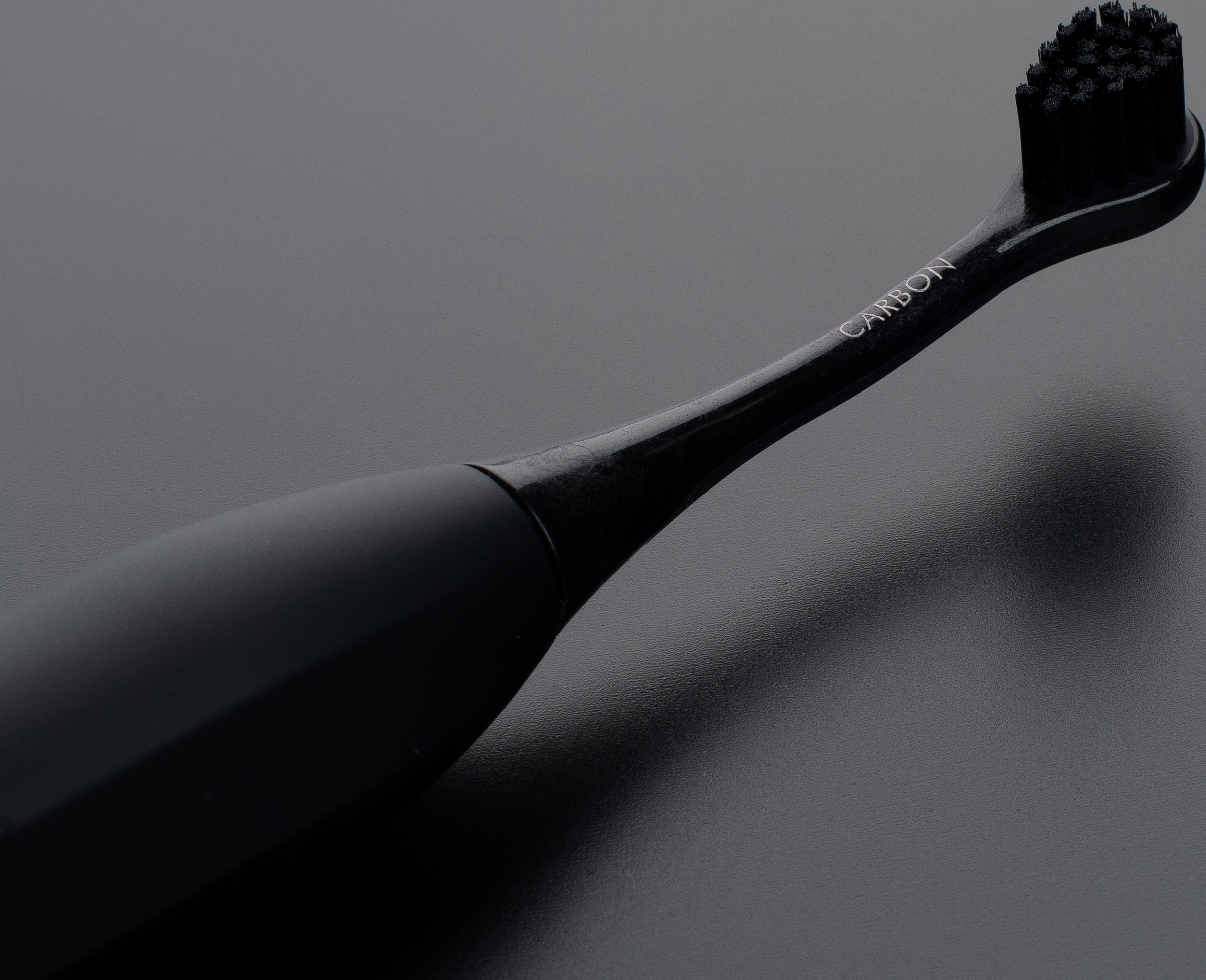 فرشاة أسنان كهربائية Hydrosonic "Black is white" 6