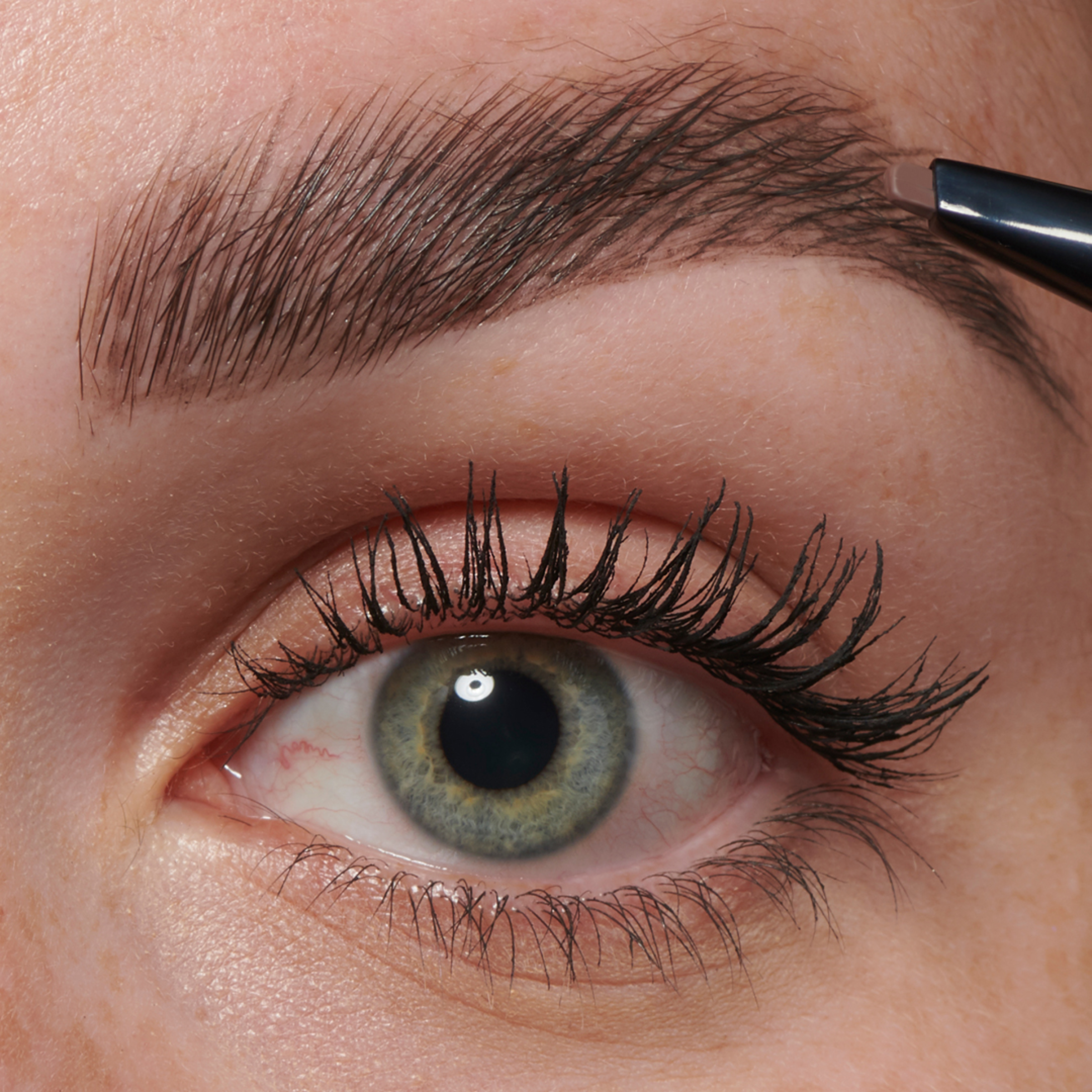 Revolution Makeup Revolution Laminate Brow Medium Brown online kaufen