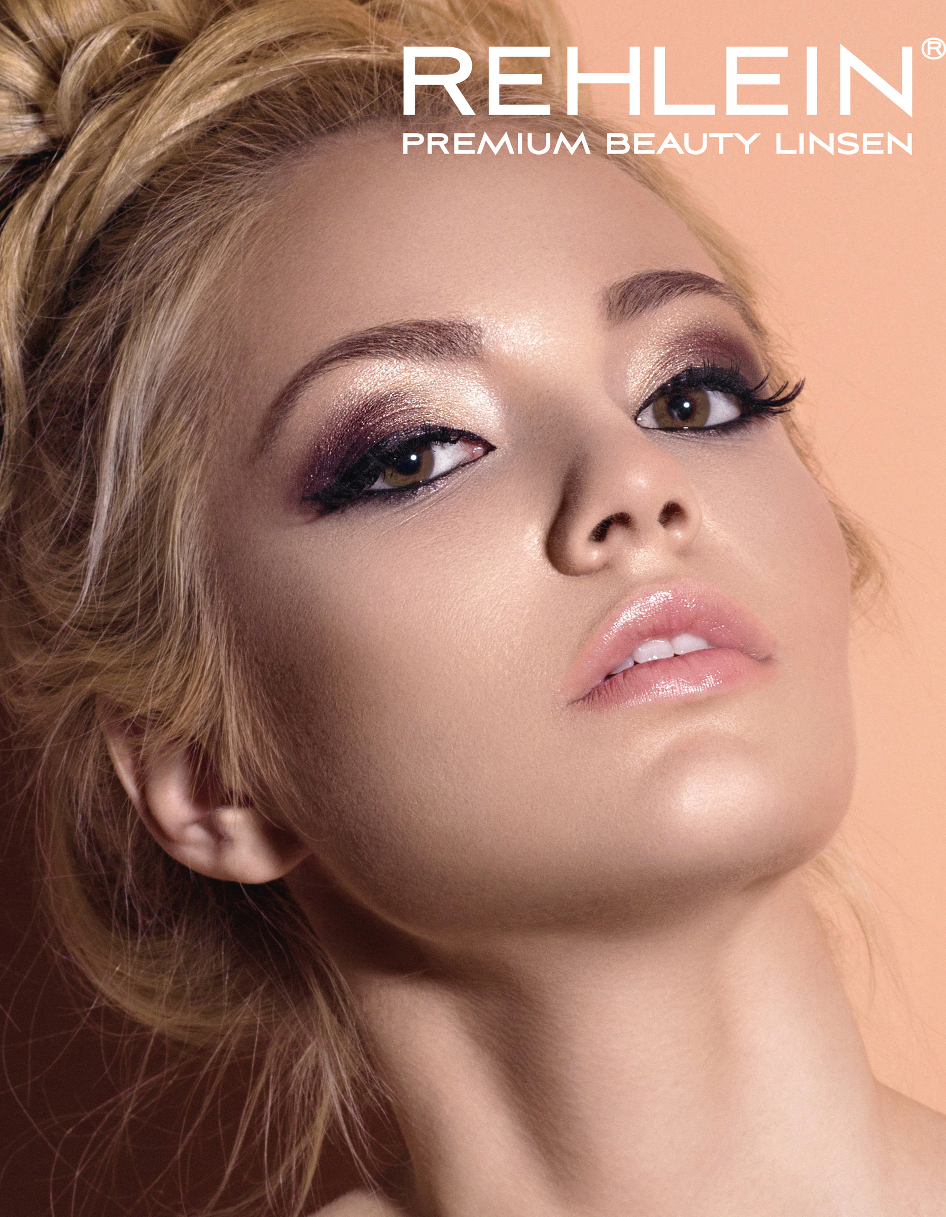 عدسات تجميل بنكهة البندق 11