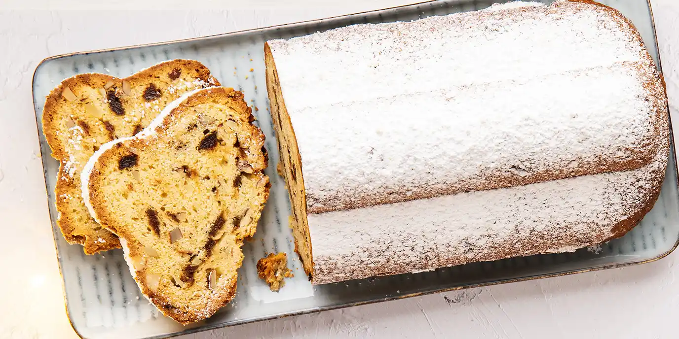 Aprikosen-Mandel-Stollen