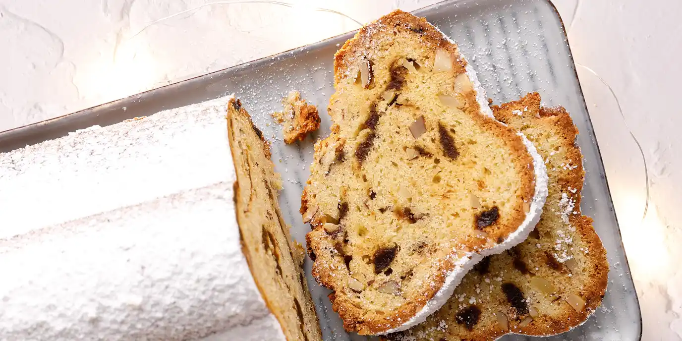 Aprikosen-Mandel-Stollen