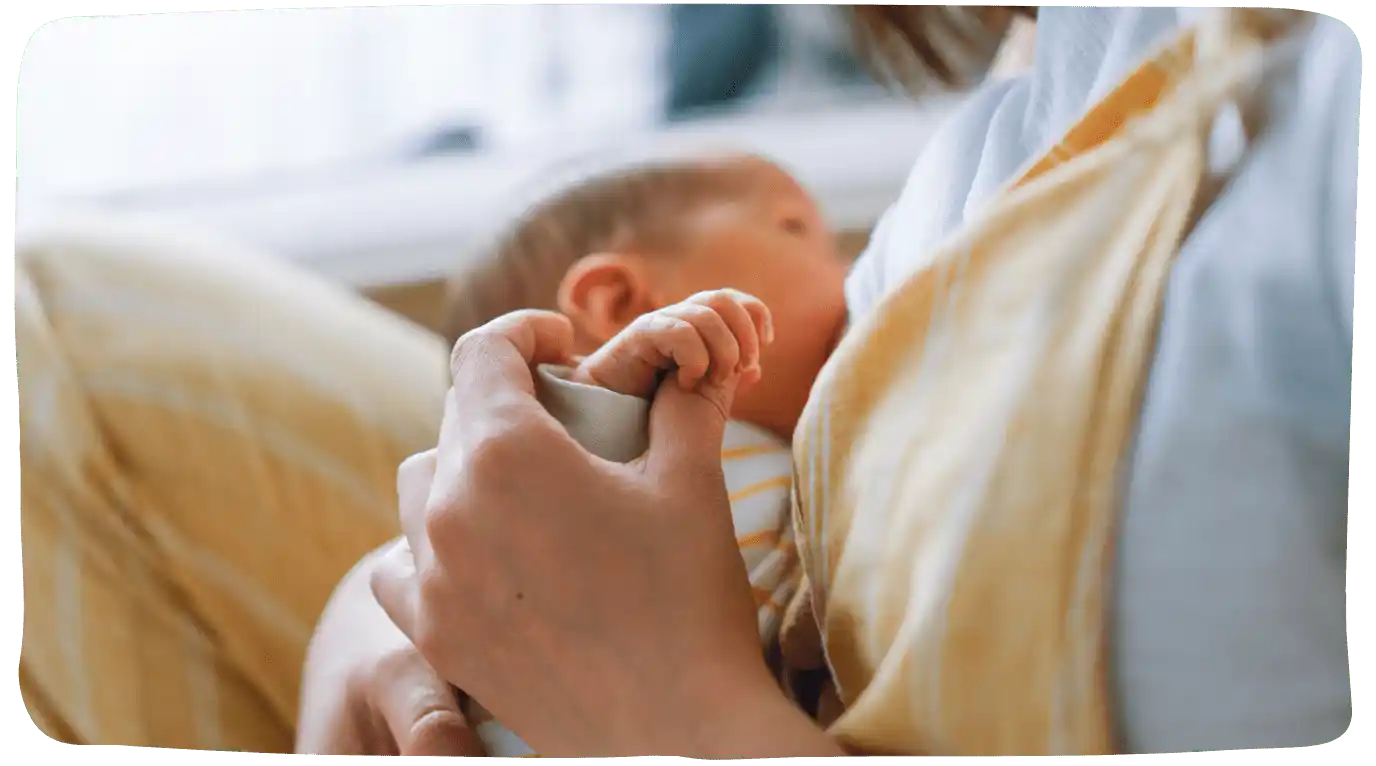Baby stillen im ersten Monat
